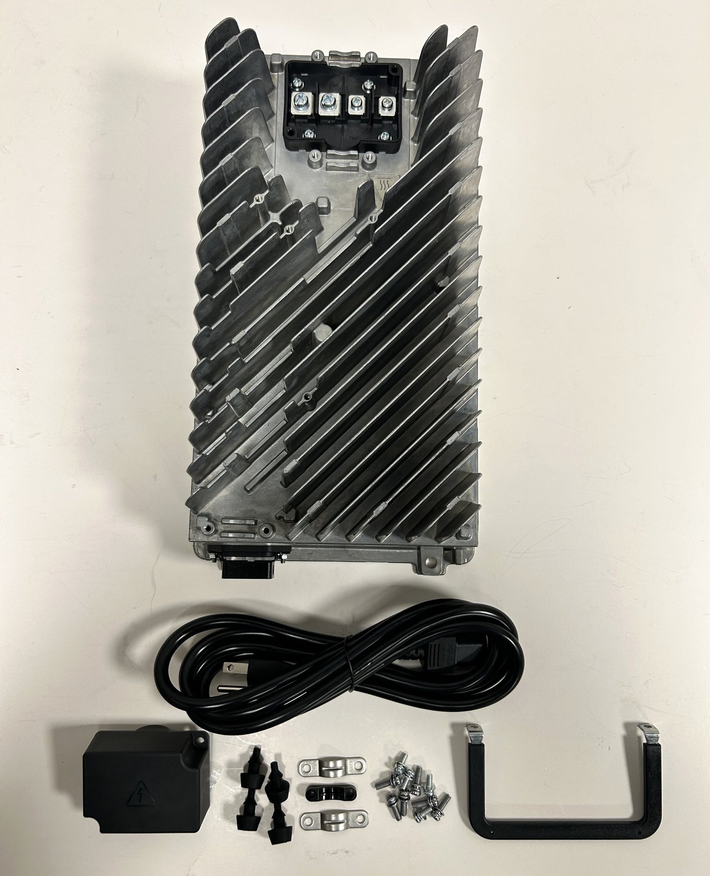 Summit II Charger, 1050W, 24-48V, 22-25A (w/out connection cord) - Part 30410000A5DS00B2